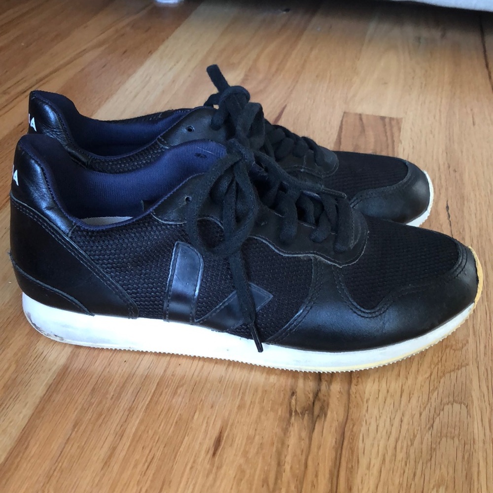 Veja Black Sneakers